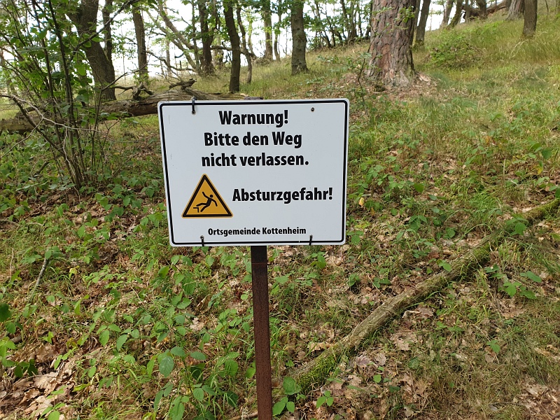 Warnschild Vulkanpfad